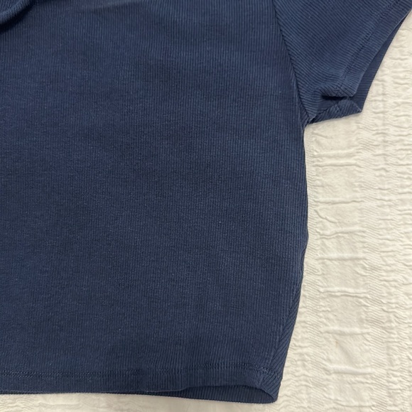 Garage Crop Top - Picture 3 of 3